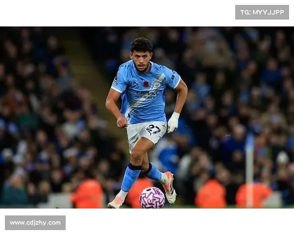 揭秘曼城七号球员担任后卫位置背后的战术秘密与深层原因